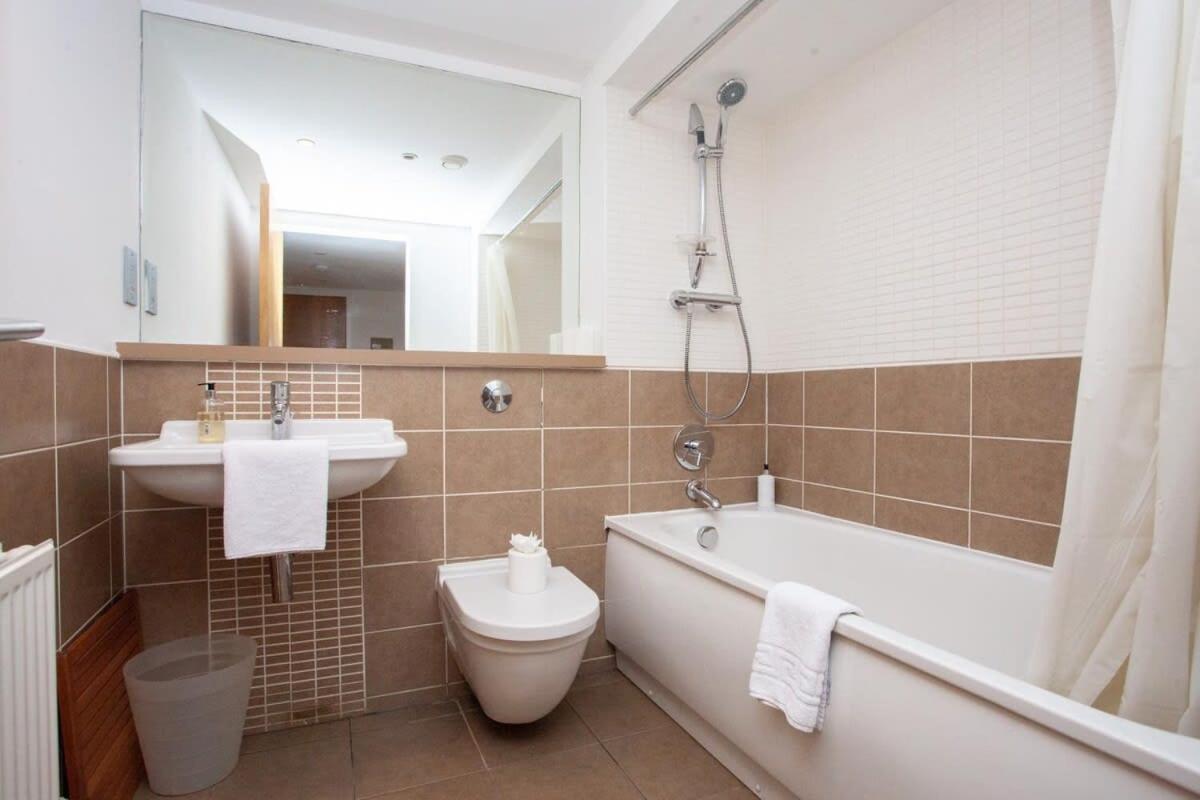 גלאזגו City Centre Apartment W Parking & Hyperoptic Wifi מראה חיצוני תמונה