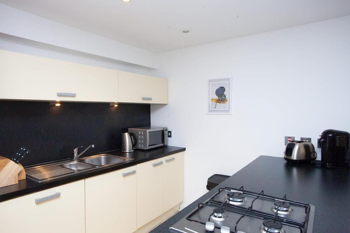 גלאזגו City Centre Apartment W Parking & Hyperoptic Wifi מראה חיצוני תמונה