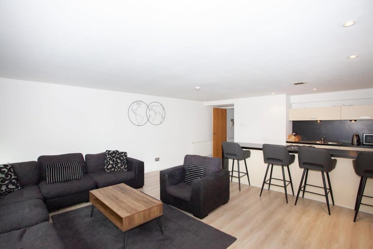 גלאזגו City Centre Apartment W Parking & Hyperoptic Wifi מראה חיצוני תמונה